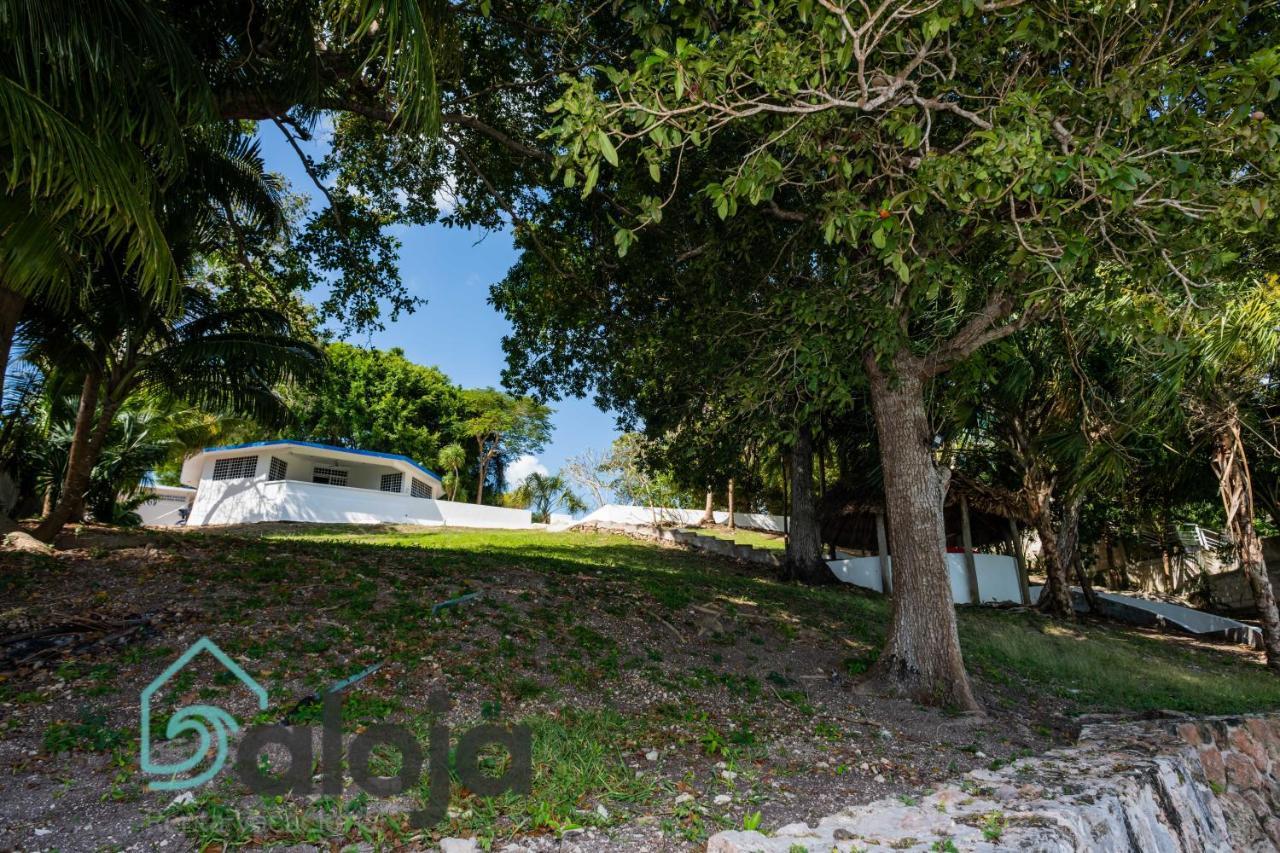 Villa Xtohil With Private Access To The Magic 7 Colors Lagoon Bacalar Eksteriør bilde