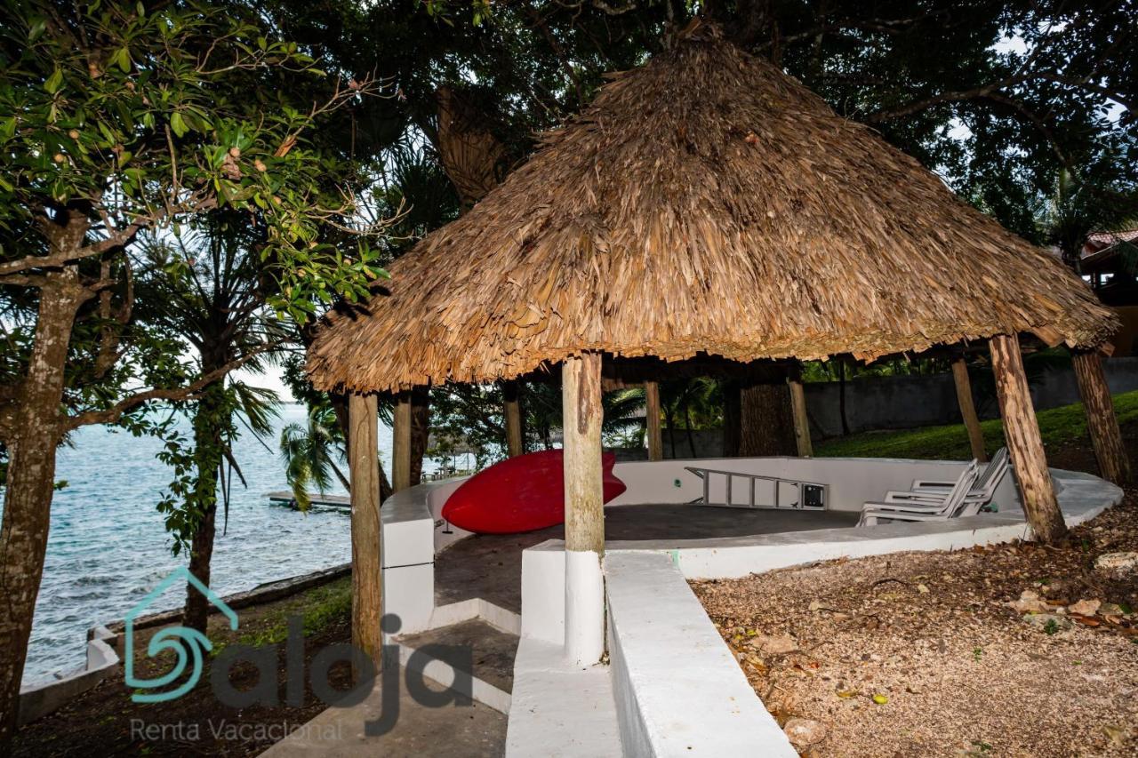 Villa Xtohil With Private Access To The Magic 7 Colors Lagoon Bacalar Eksteriør bilde