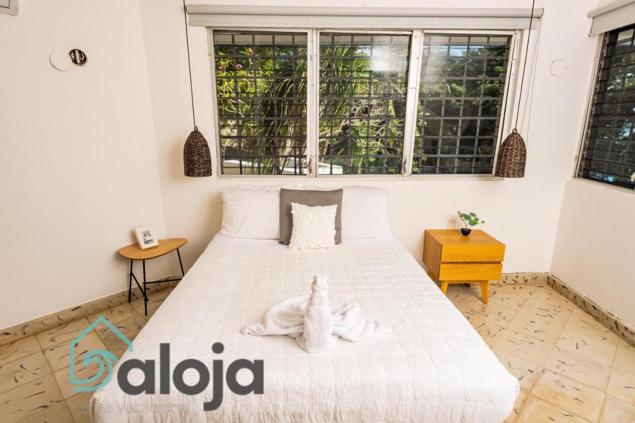 Villa Xtohil With Private Access To The Magic 7 Colors Lagoon Bacalar Eksteriør bilde