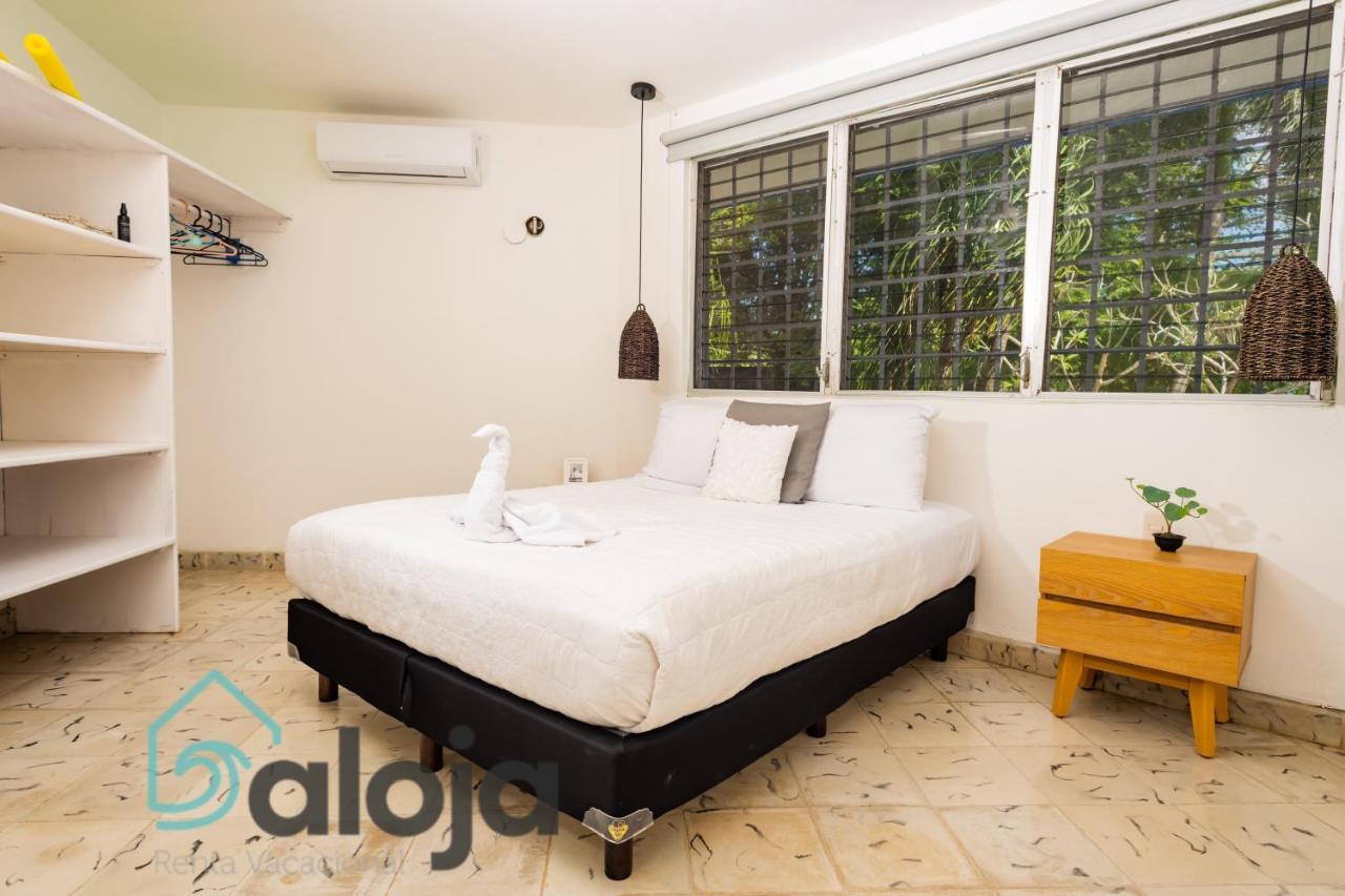 Villa Xtohil With Private Access To The Magic 7 Colors Lagoon Bacalar Eksteriør bilde