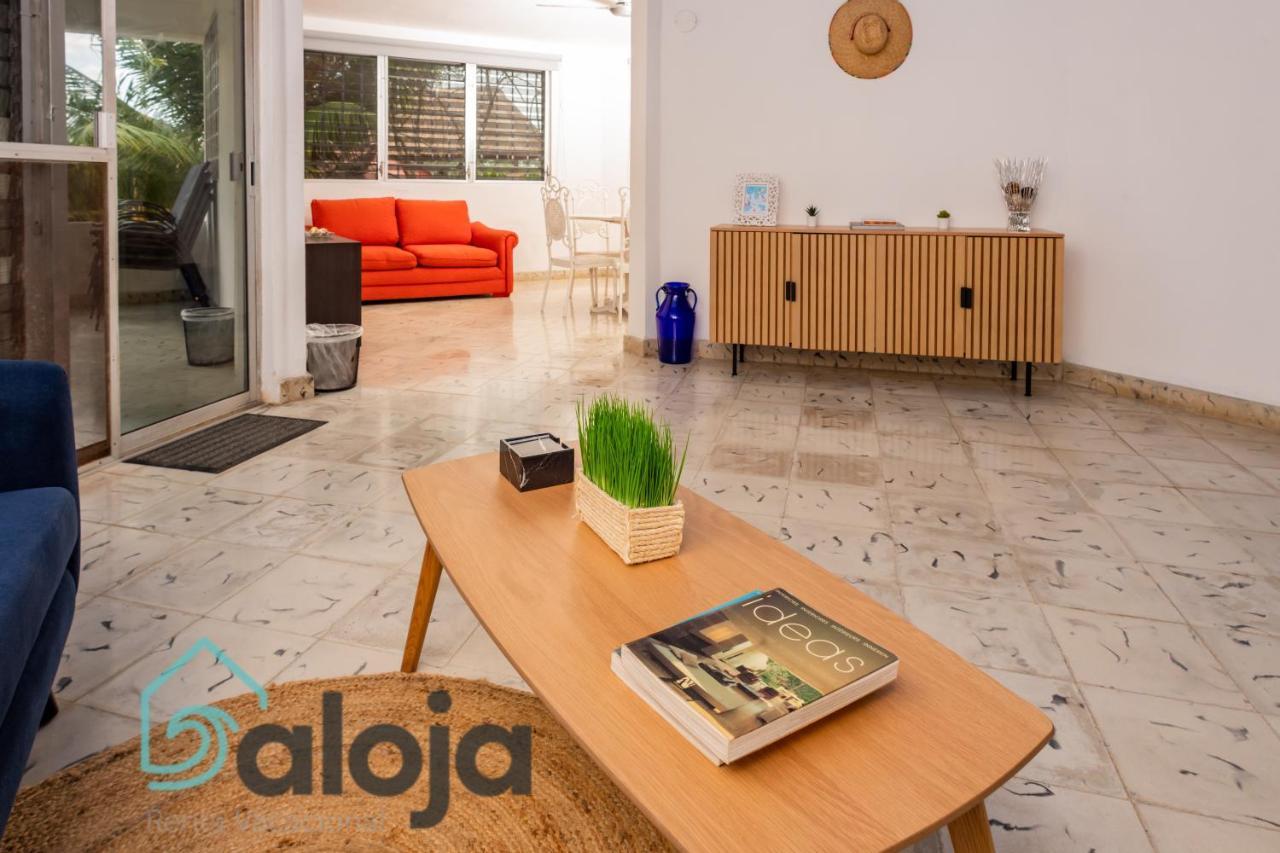 Villa Xtohil With Private Access To The Magic 7 Colors Lagoon Bacalar Eksteriør bilde