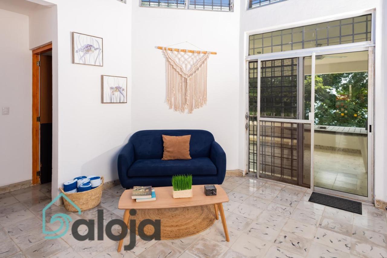 Villa Xtohil With Private Access To The Magic 7 Colors Lagoon Bacalar Eksteriør bilde